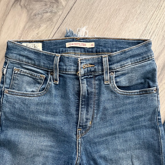 LEVI’s High-Rise Straight Size 26 - Picture 1 of 2